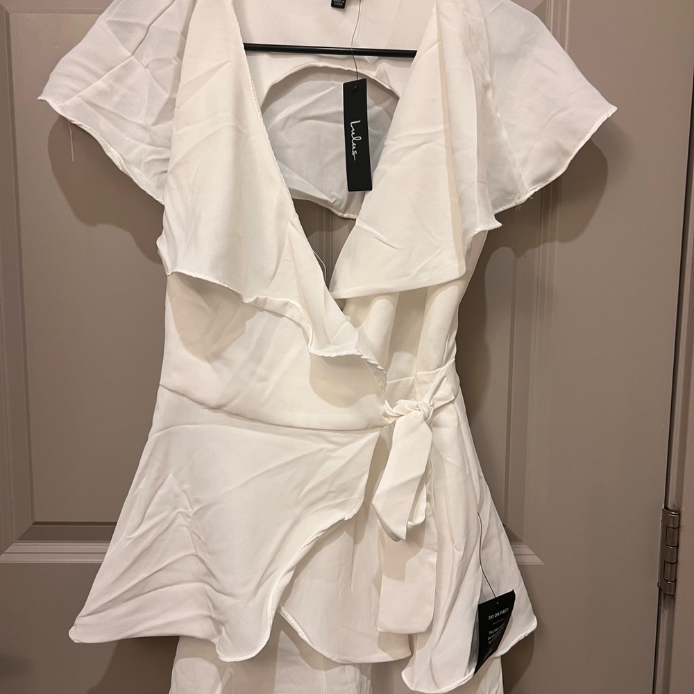Lulus White Blouse with Tie Detail